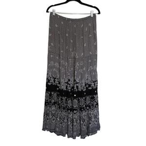 Black and White Bohemian Patterned Maxi Peasant Skirt